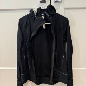 Lululemon Running Raincoat